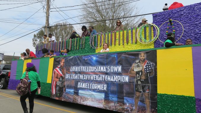 How to Make Your Own Courir de Mardi Gras Costume - Country Roads Magazine