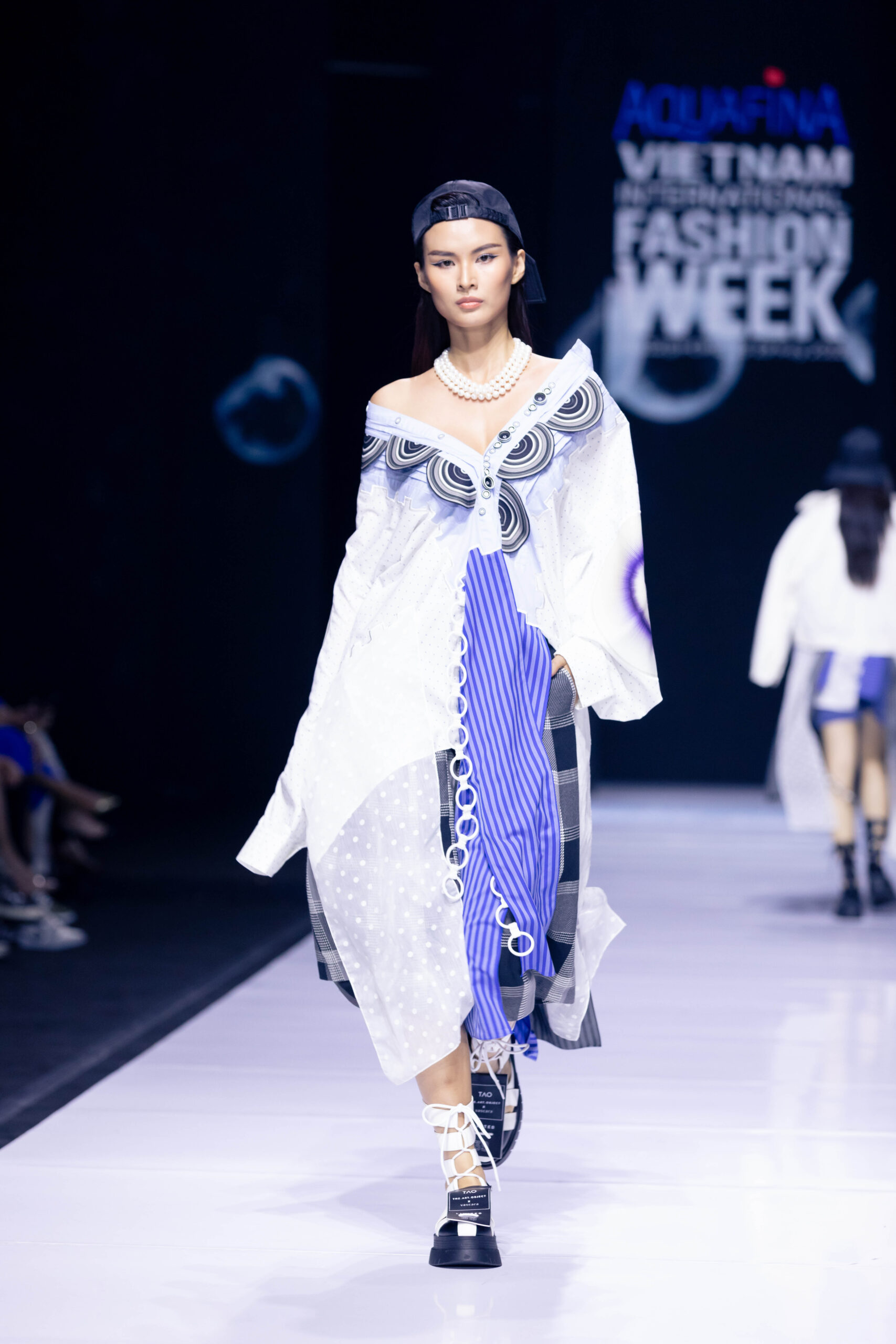 Aquafina Vietnam International Fashion Week Spring/Summer 2022 ...